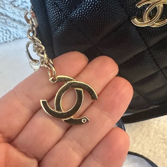 Black Quilted Mini Crossbody by CC Beauty - Picture 5 of 7